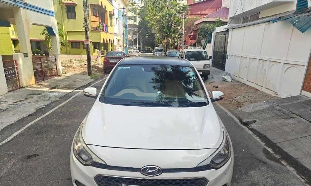 Hyundai i20 1.2 Sportz (O), 2015, Petrol