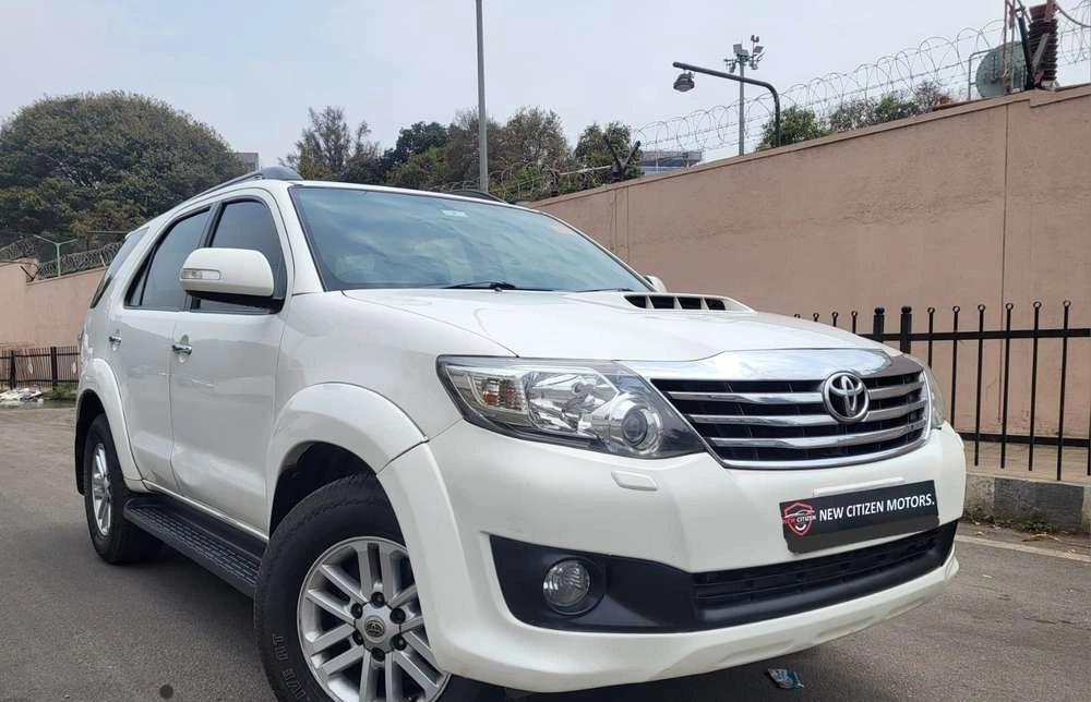 Toyota Fortuner 3.0 4x2 Automatic, 2012, Diesel