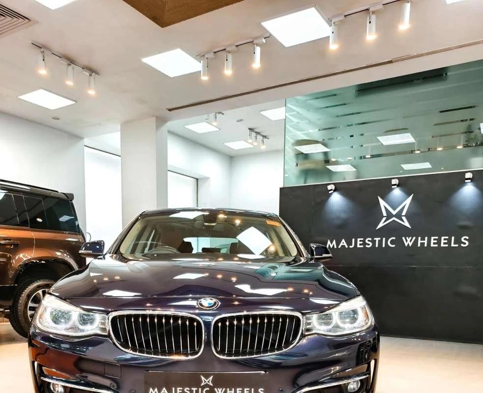 BMW 3 Series GT 320d Luxury Line, 2016, Diesel