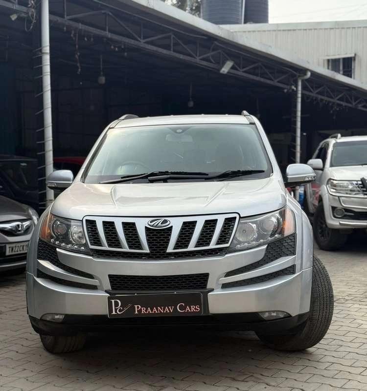 Mahindra XUV500 W8, 2012, Diesel