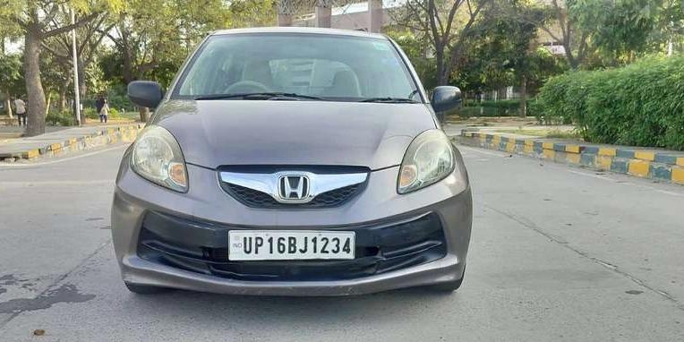 Honda Brio E MT, 2016, Petrol