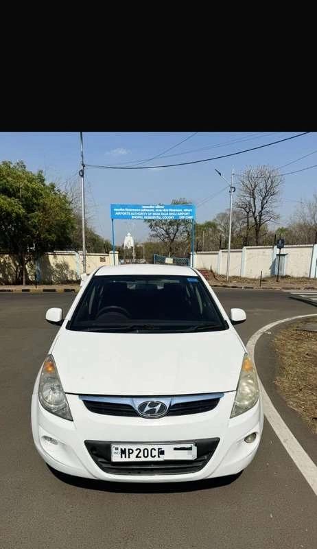 Hyundai i20 2015-2017 Magna 1.2, 2010, Petrol