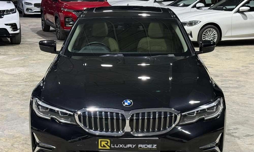 BMW 3 Series 2.0 320d Luxury Line, 2020, Diesel