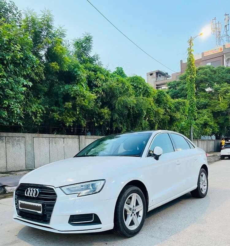 Audi A3 35 TFSI Premium, 2018, Petrol