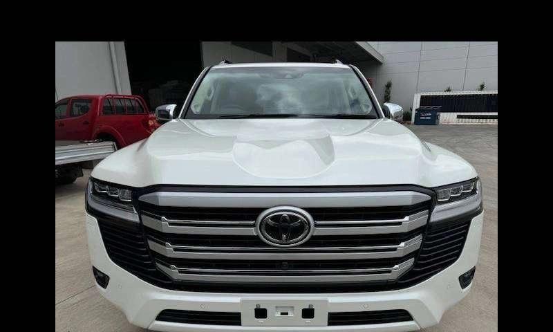 Toyota Land Cruiser VX Premium, 2025, Diesel