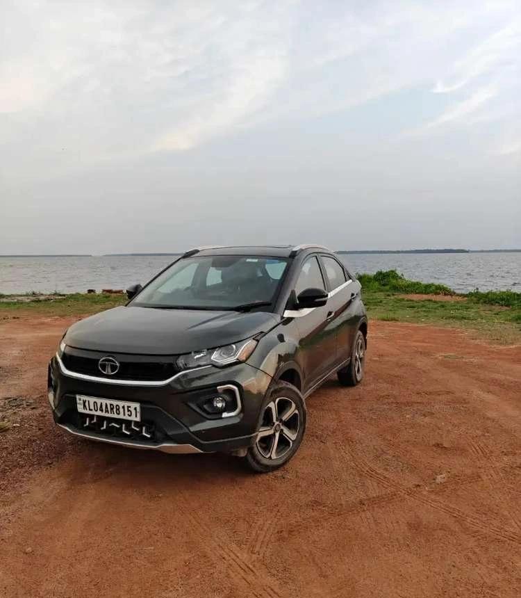 Tata Nexon 2021 Automatic Petrol Top end 44000 Km Driven