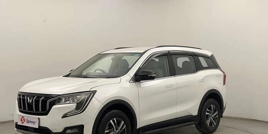 Mahindra XUV700 2.0 AX 3 Petrol AT 5 Str, 2023, Petrol
