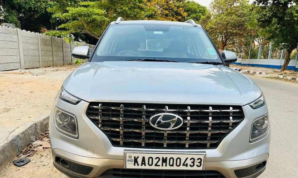 Hyundai Venue, 2019, Petrol