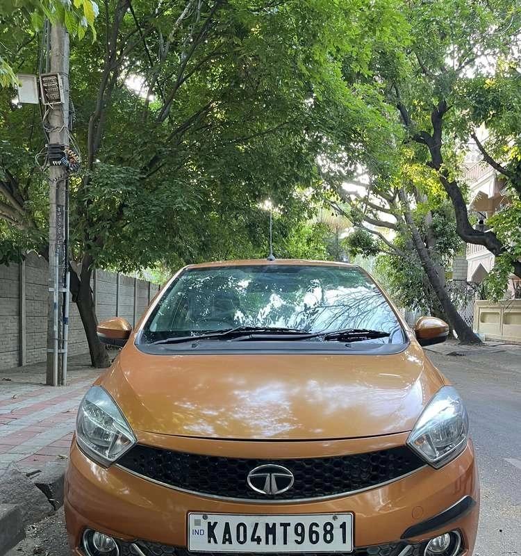 Tata Tiago, 2017, Petrol