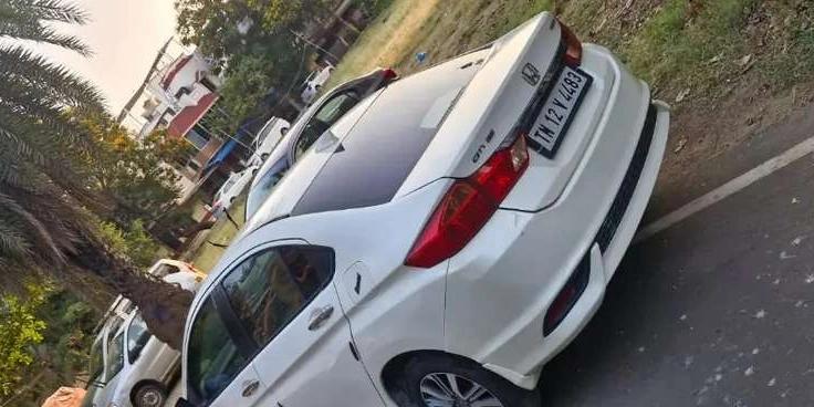 Honda City 2017 model diesel Dealer not entry Buyer only Car good