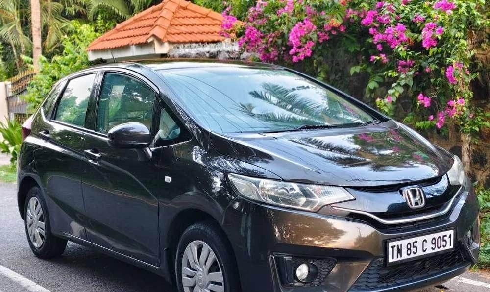 Honda Jazz SV MT i-VTEC, 2016, Petrol