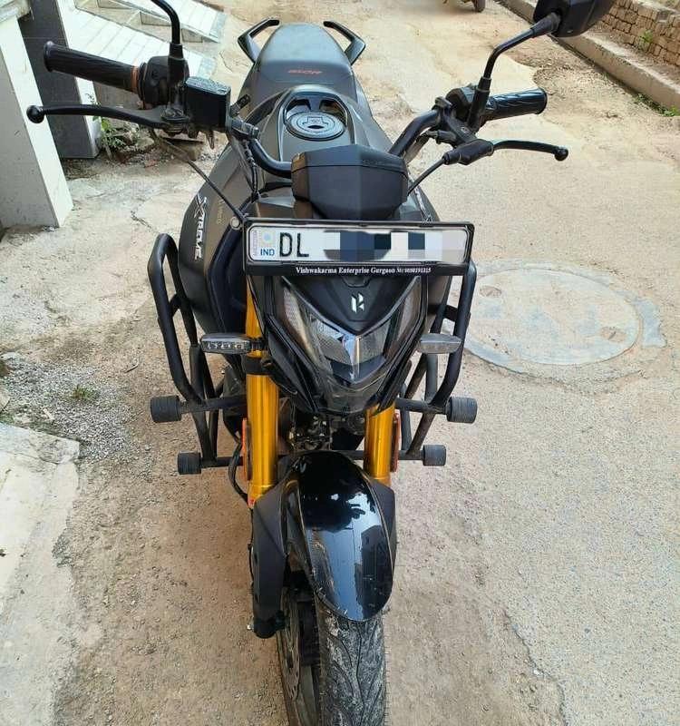 Hero Xtreme 160R 4V Dual-Channel ABS