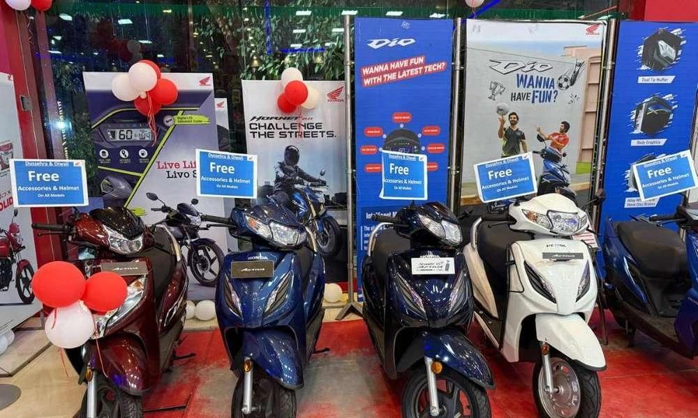 NEW ACTIVA STD 9000/- DOWN PAYMENT & DISCOUNT OFFERS