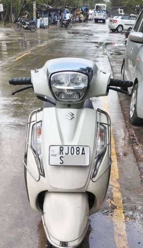 Suzuki Access125, Top BT varient.