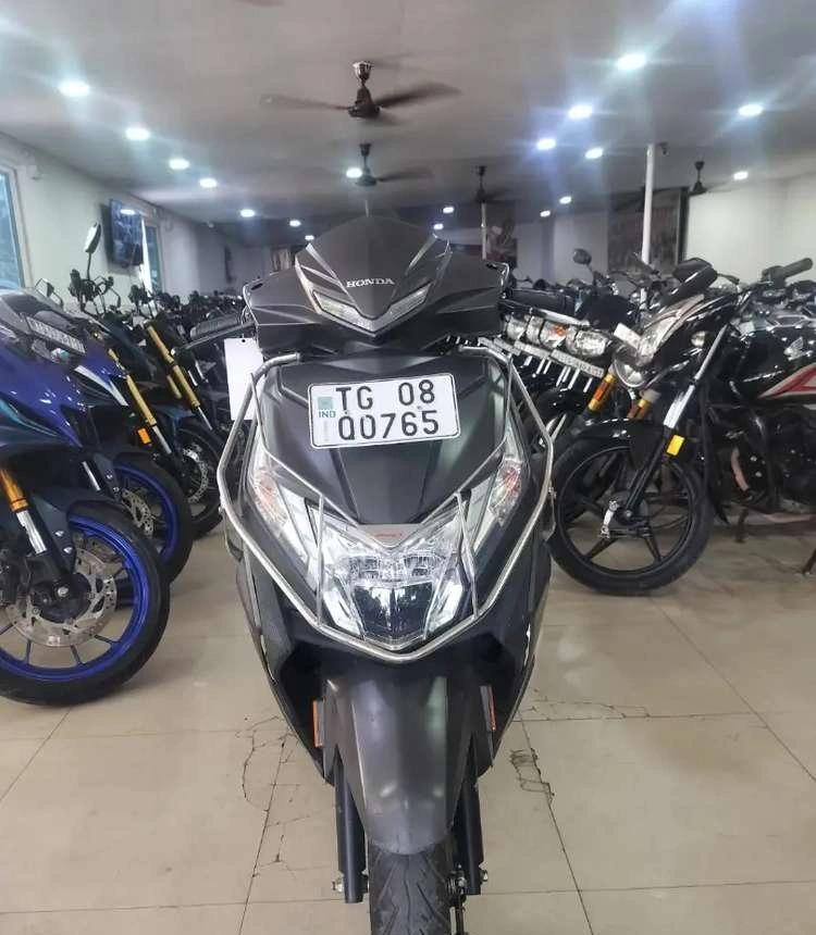 Honda Dio 2025 model Mat axis gray metallic