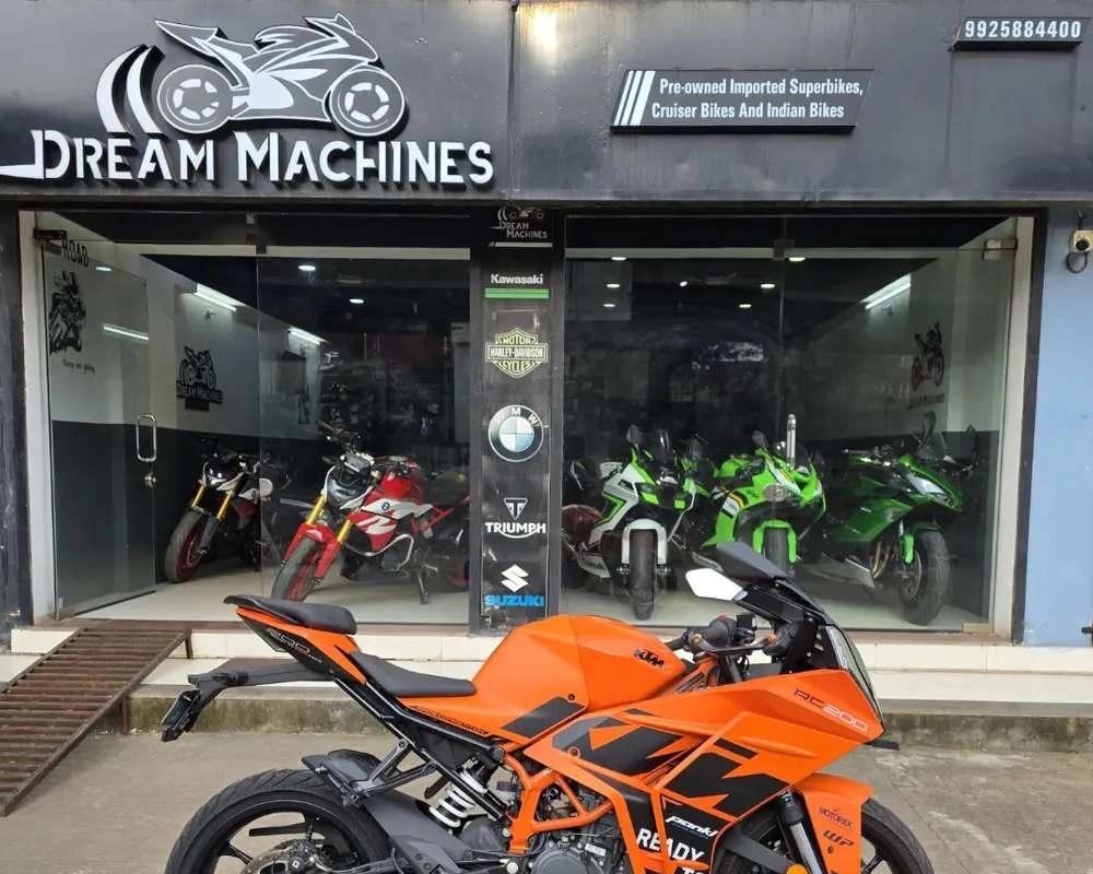 KTM RC200 BRAND NEW CONDITION