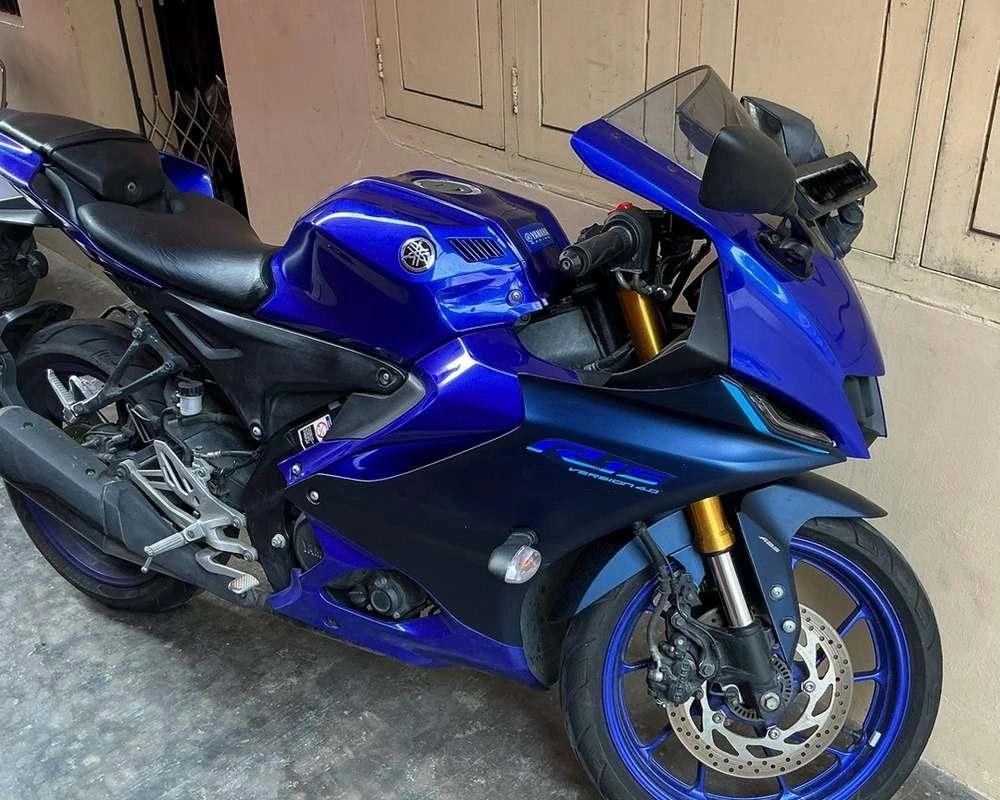 Yamaha R15v4 Racing Blue 2021