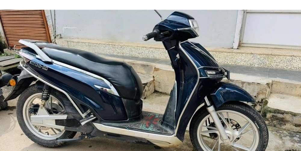 Sporty scooty