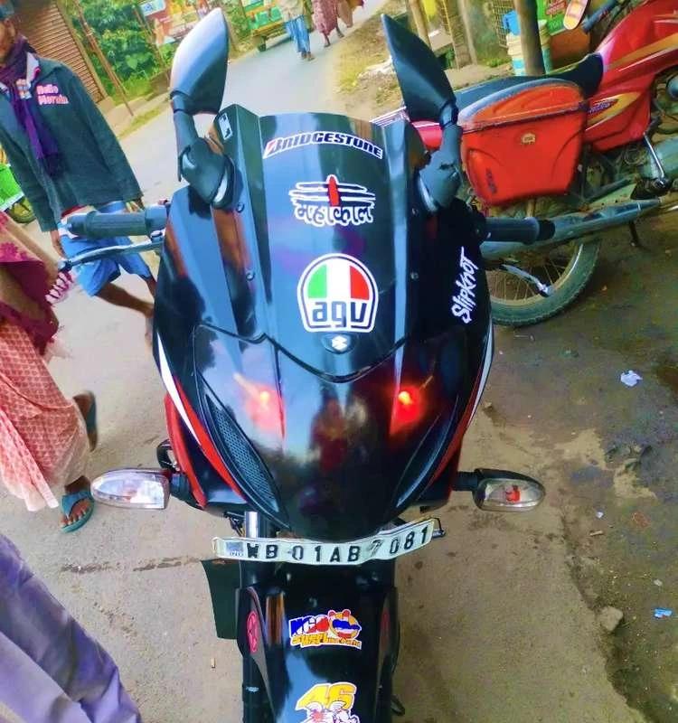 Urgent sell pulsar 220f 2014 model all papers up-to-date