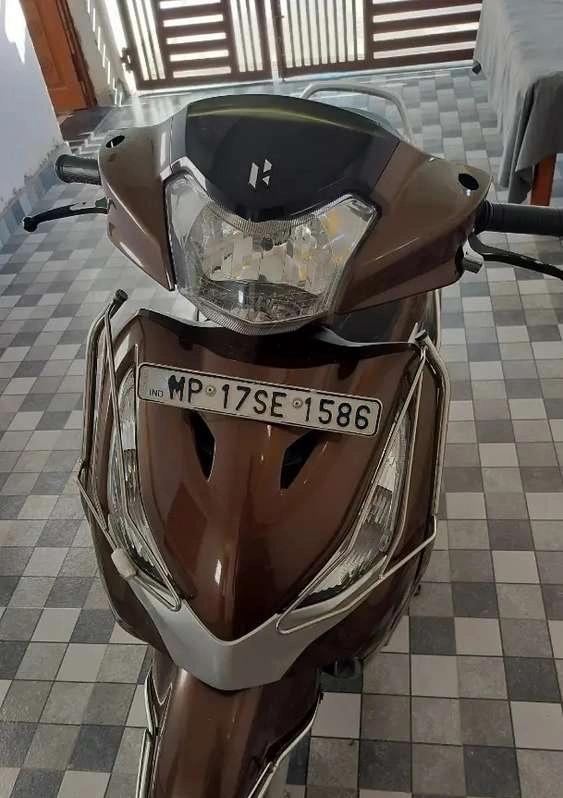 Scooty is in good condition and single-handed.