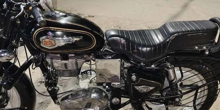 बहुत ही बढ़िया कंडीशन में फुल मोडिफाइड जिसको चाहिए तो जल्दी से आए FBB