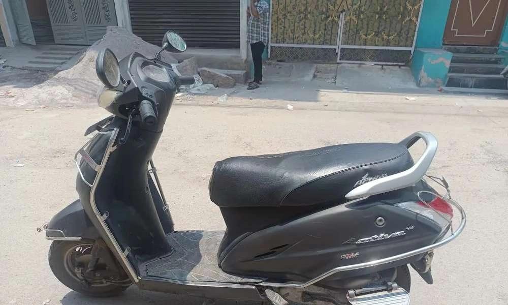 Activa 4g good condition