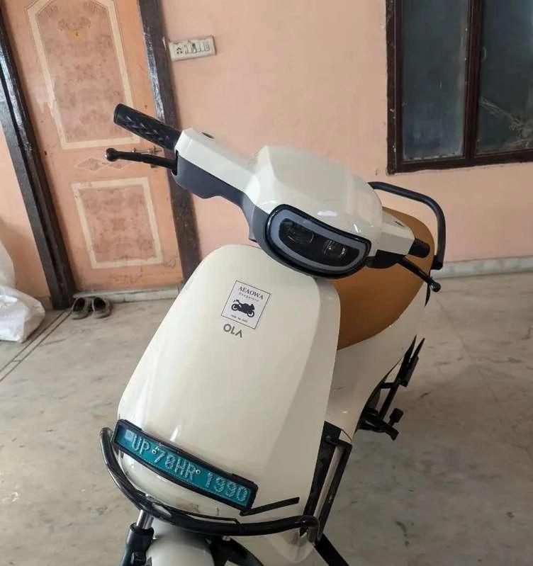 Urgent sell EV scooty range 125 km