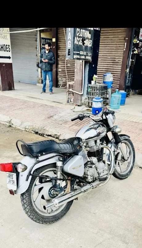 Brand new condition no sktrech .all gud condition 2029 tak vaild