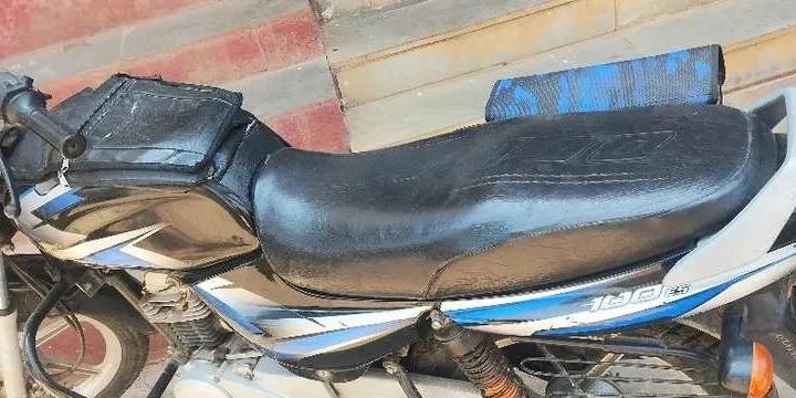 Bajaj Ct 100