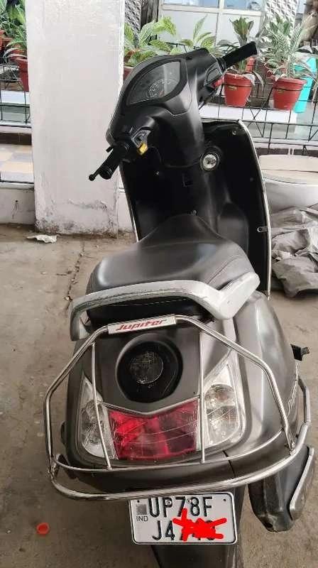 Gg condition tyre nd scooty
