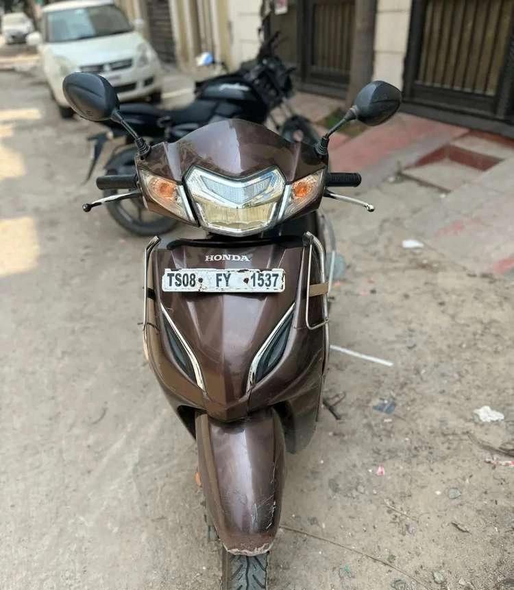 Activa 5g brown colour well mentioned used only for house work.