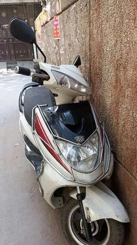ELECTRIC Scooty OKINAWA R30 Excellent condition