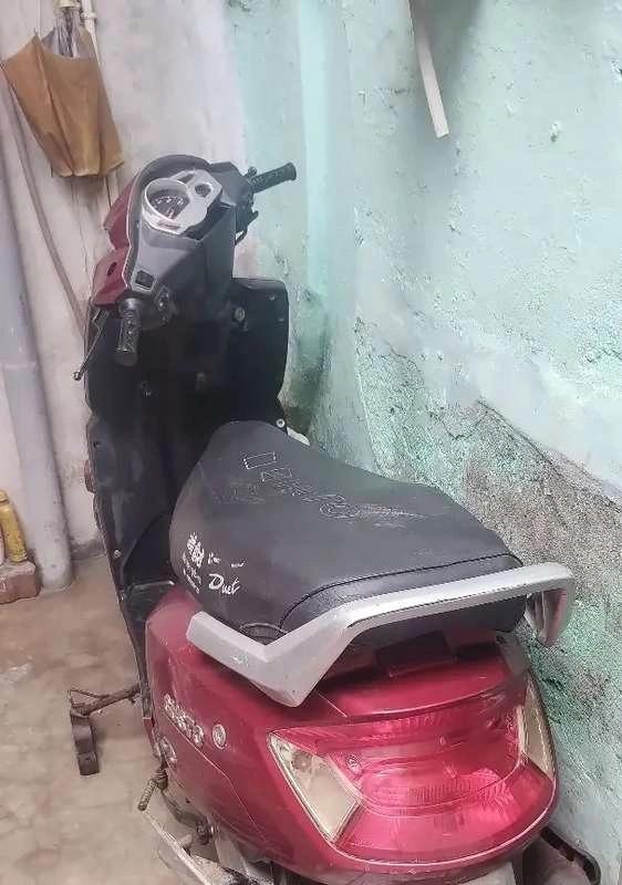 Mahindra gusto