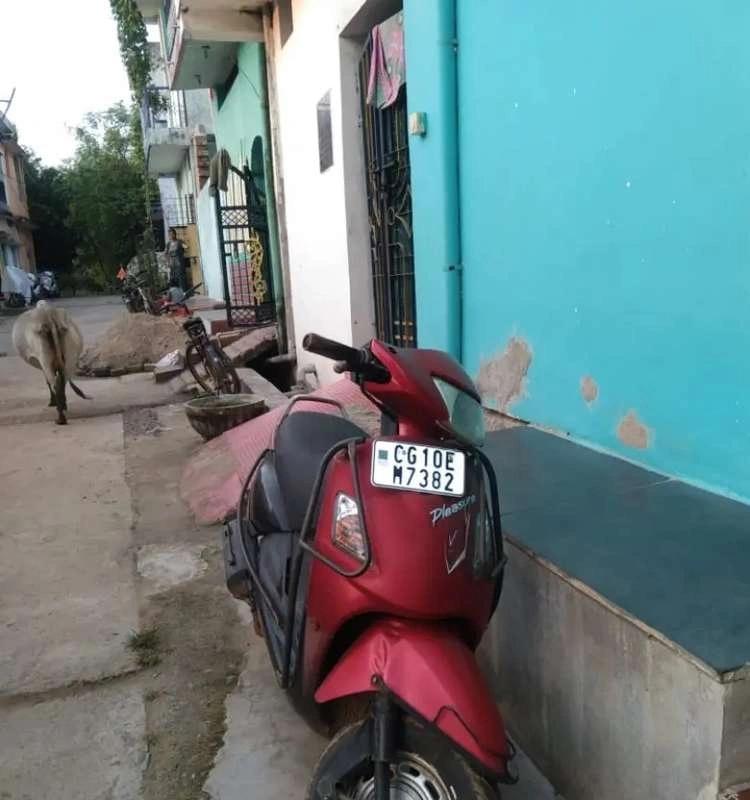 selling pleasure scooty