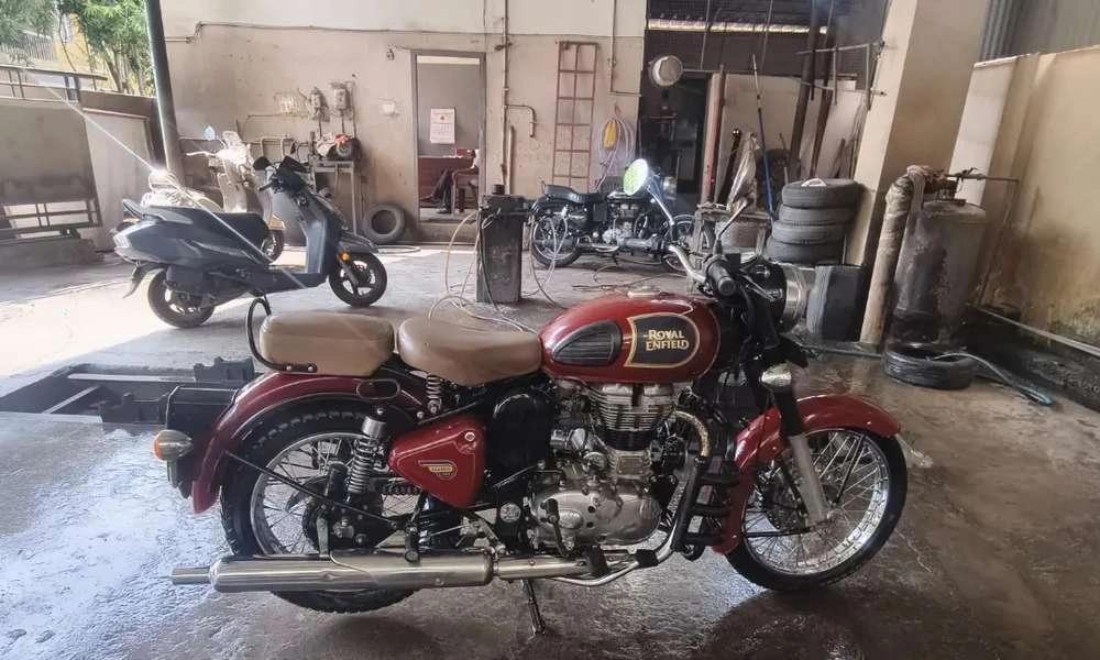 Royal Enfield Classic 350, BS IV 2017model for sale