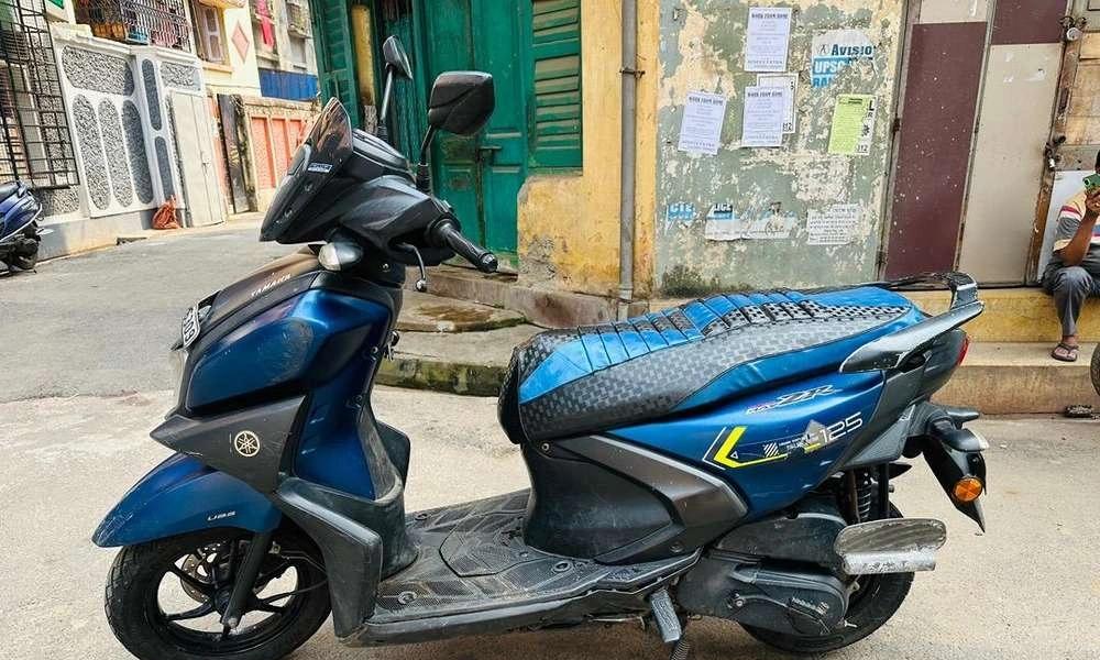 Yamaha ray ZR BS 6 model in super mint condition for urgent sale