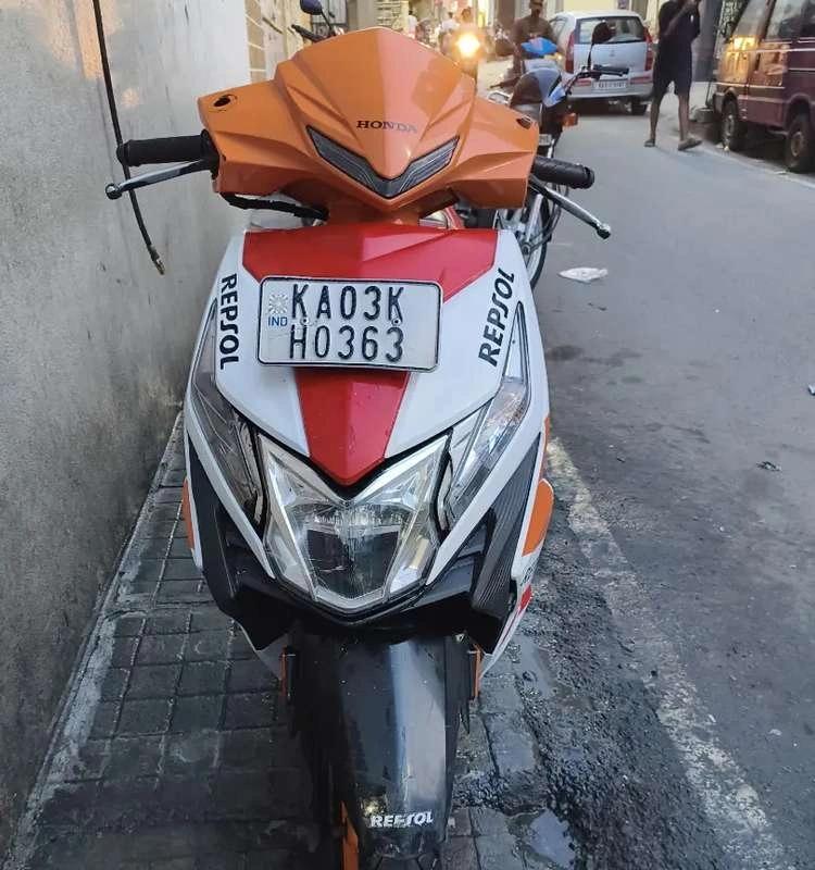 Honda Dio Dlx 2021 model
