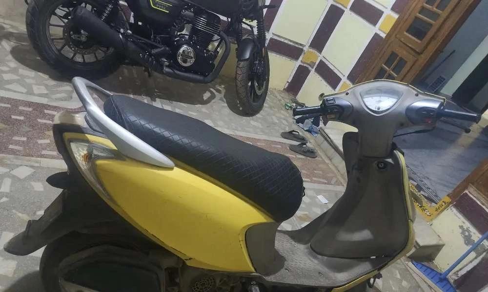 Tvs zest scooty