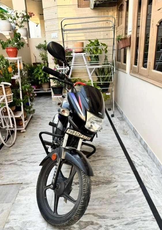 Hero Super Splendor 2018 1st Owner Well Maintained