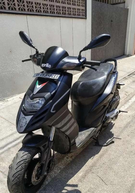 Aprillia storm 125