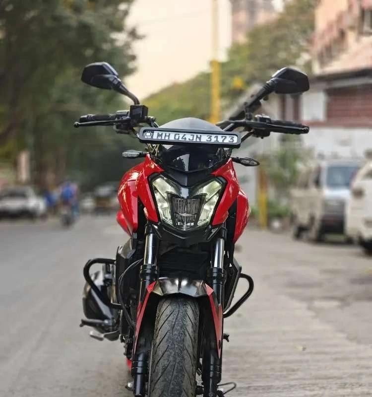 BAJAJ DOMINAR 400CC BS4 2018