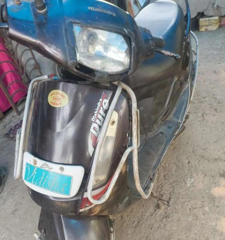 Mahendra Duro (125cc) in good condition.