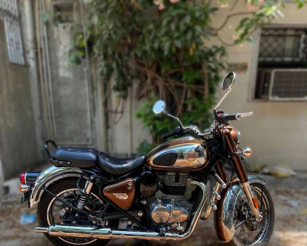Classic Chrome Bronze Royal Enfield 350 Top Model