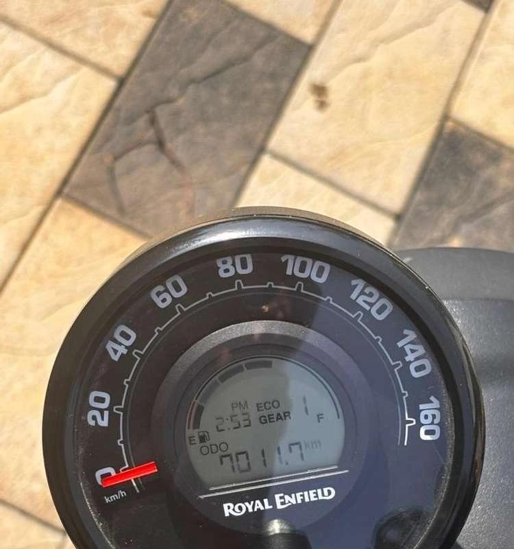 Royal Enfield Hunter 350 Top