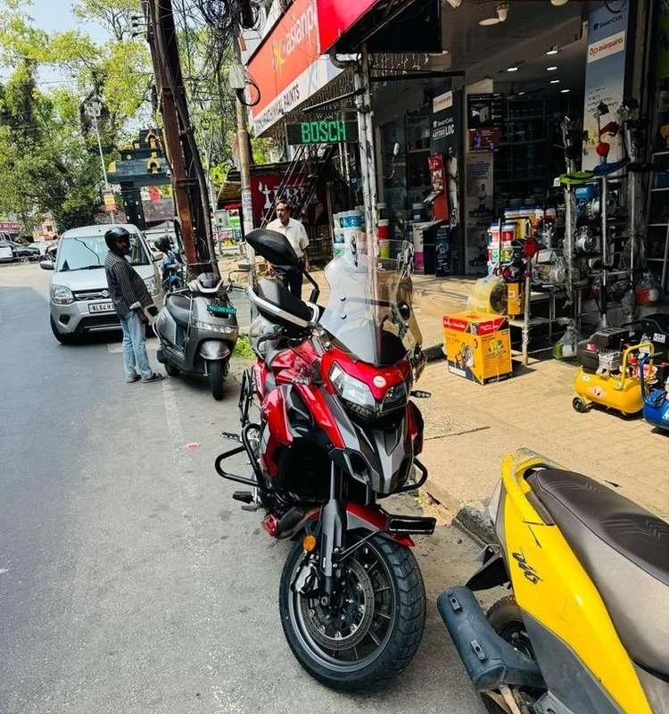 Benelli trk 502