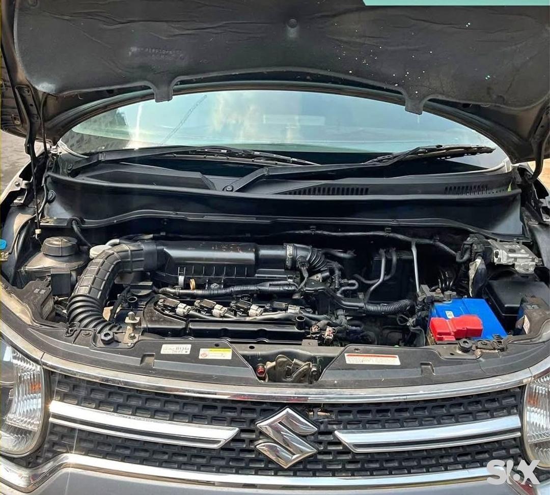 MARUTI SUZUKI Ignis 2017-2020 1.2 Zeta MT for Sale in Kolkata, Kolkata, West Bengal