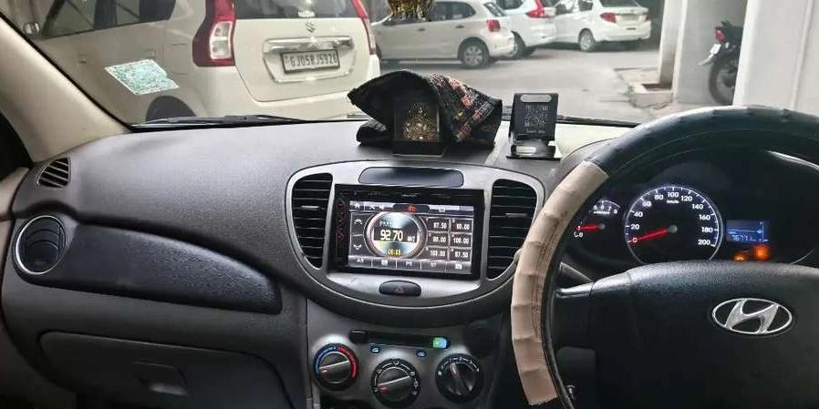 Urgent Sell Family Car Hyundai i10 2012 CNG & Hybrids 76000 Km Driven