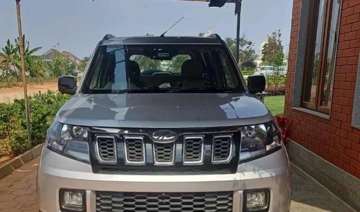 Mahindra TUV 300 T10, 2020, Diesel