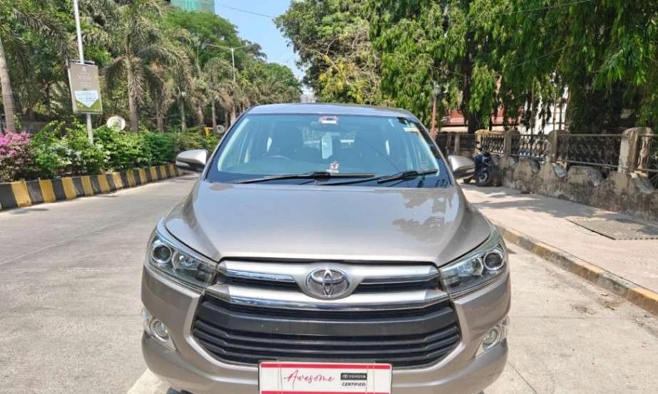 Toyota Innova Crysta 2.4 V 8 STR, 2017, Diesel