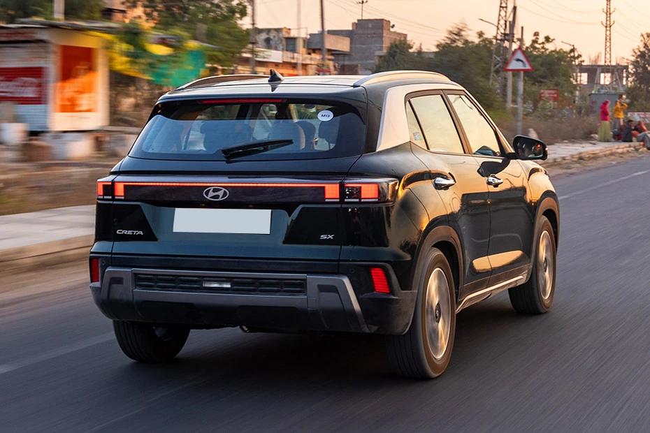 Hyundai Creta top-view view highlighting contour, symmetry, and packaging